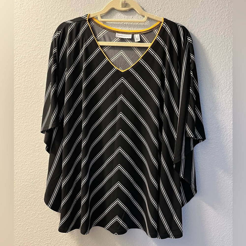 Susan Graver Top🌸